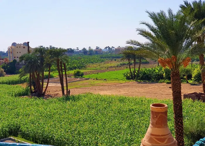 Farida Apartments